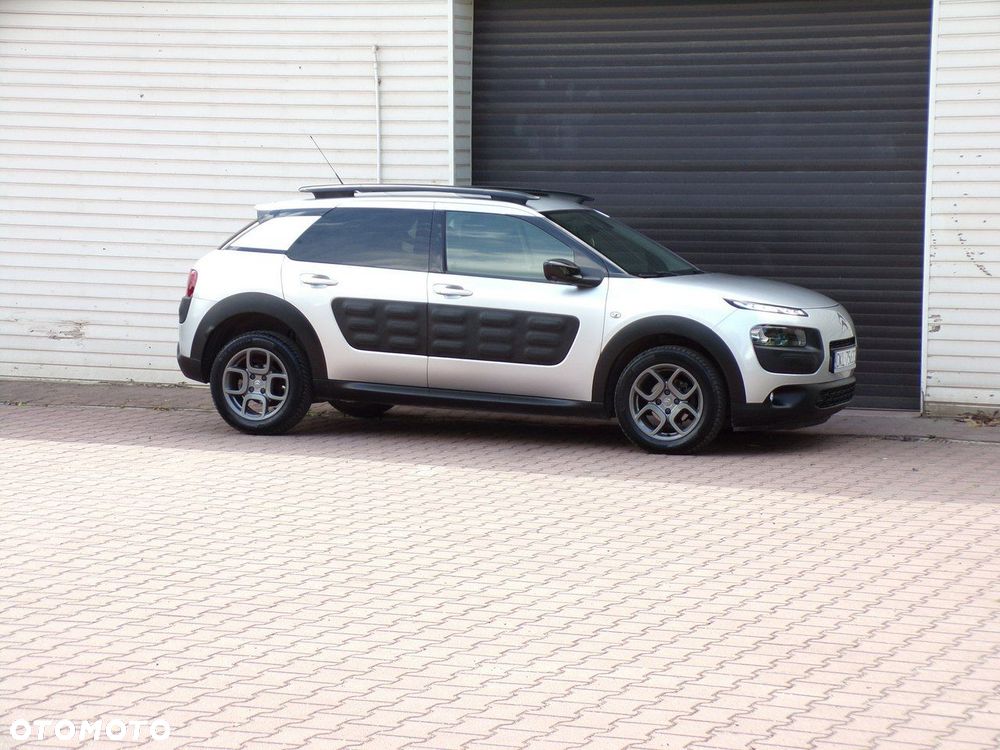 Citroën C4 Cactus - 16
