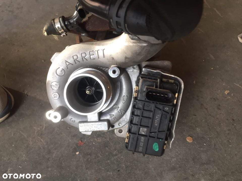 TURBINA TURBOSPRĘŻARKA AUDI A4 2,7 TDI  059145721G - 2