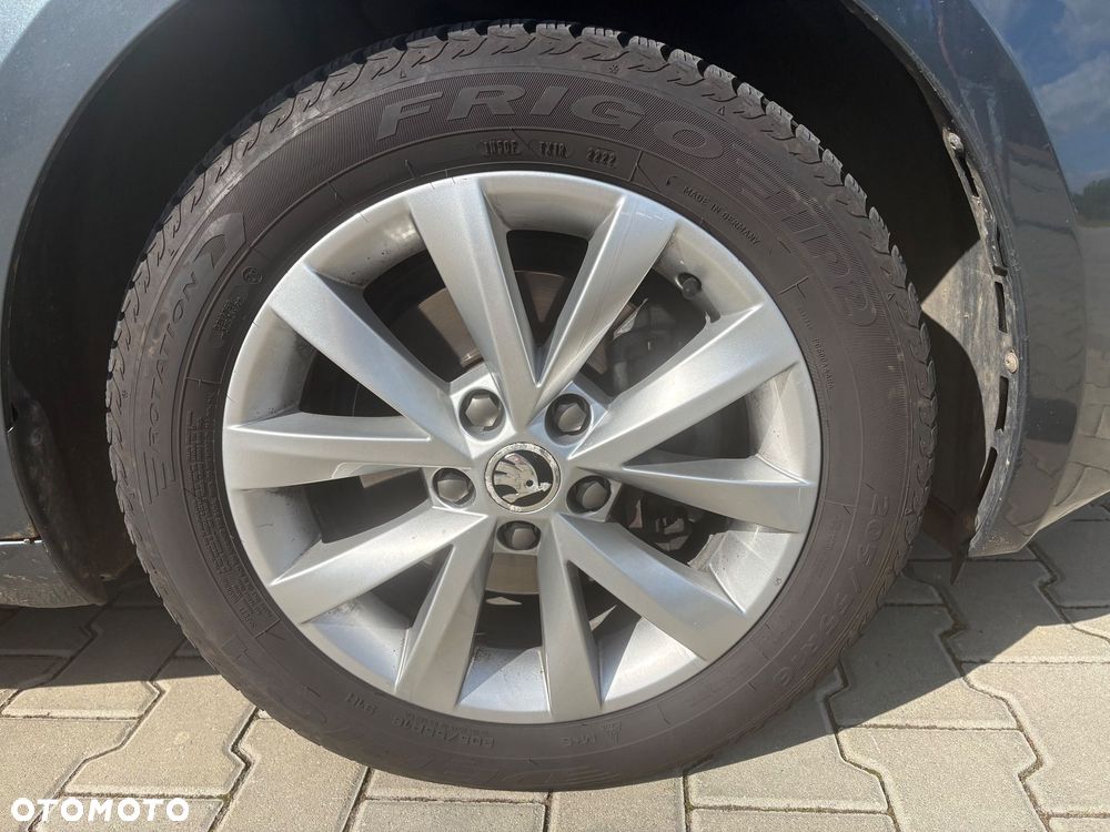 Skoda Octavia 2.0 TDI Style DSG - 5