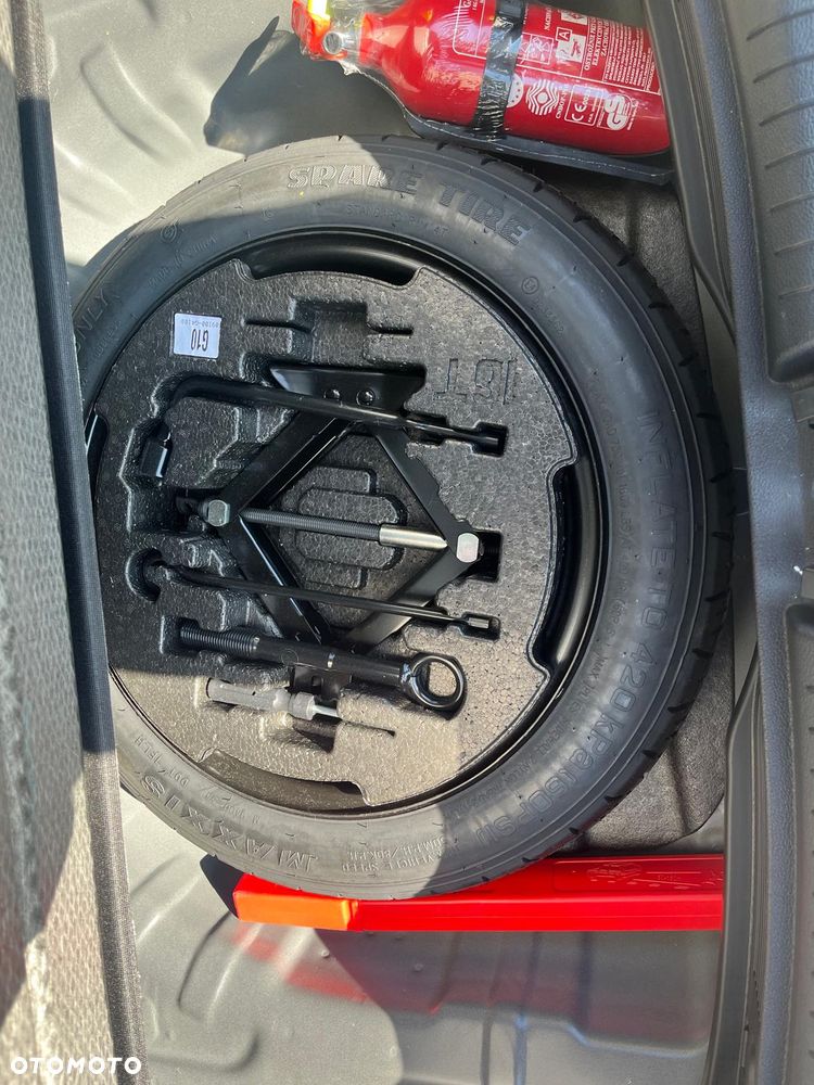 Kia Ceed 1.5 T-GDI Business Line - 10