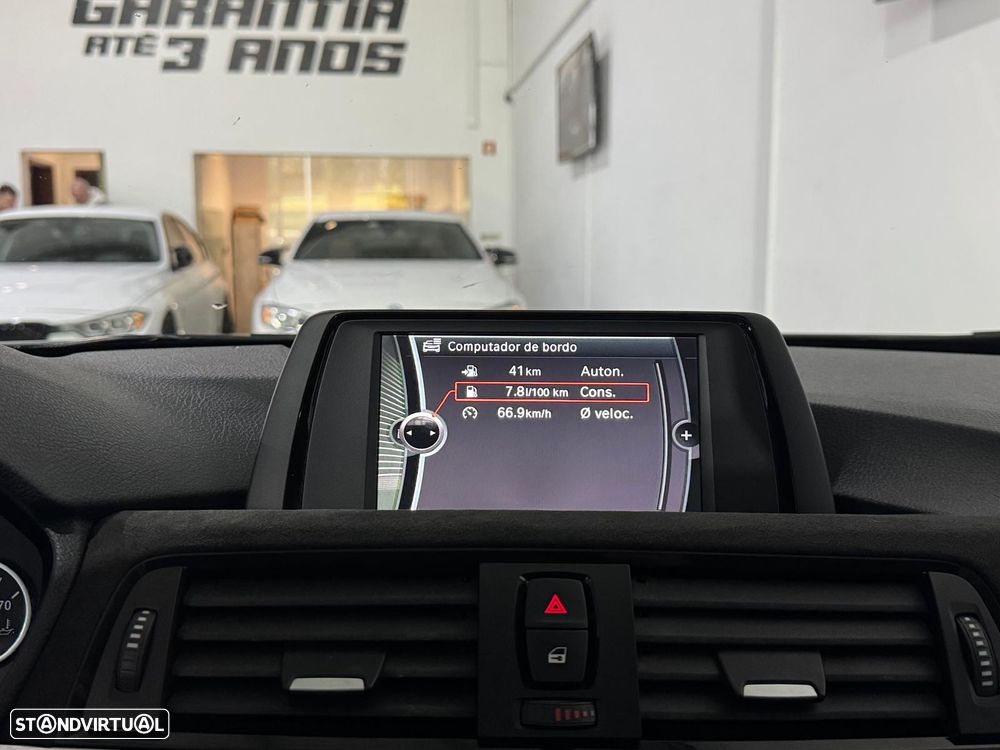 BMW 328 i Auto Pack M - 22