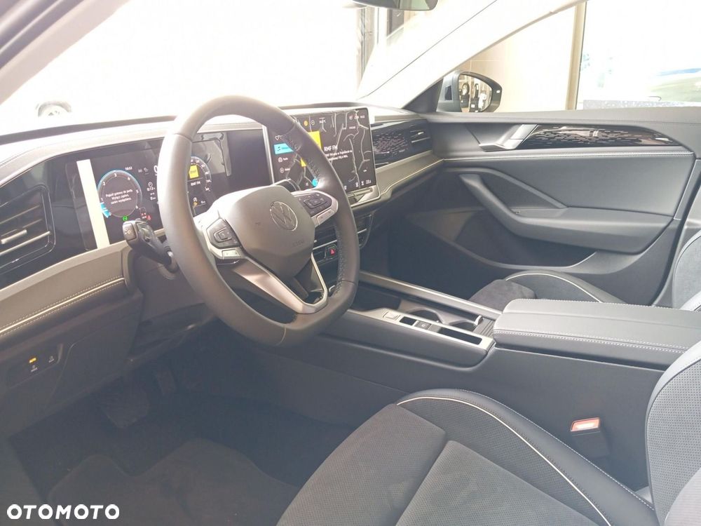 Volkswagen Passat - 10