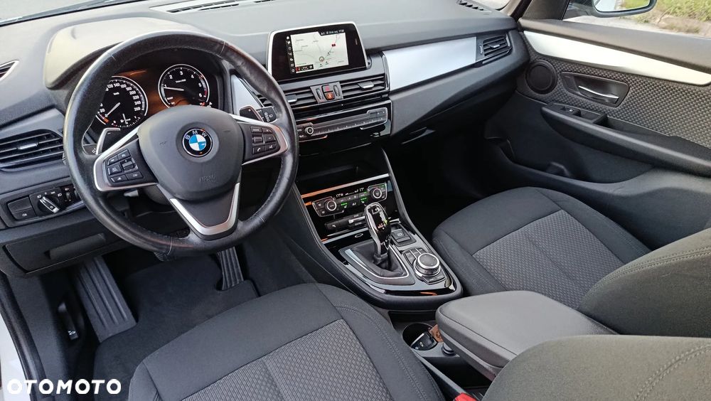 BMW Seria 2 220d xDrive Sport-Aut - 13