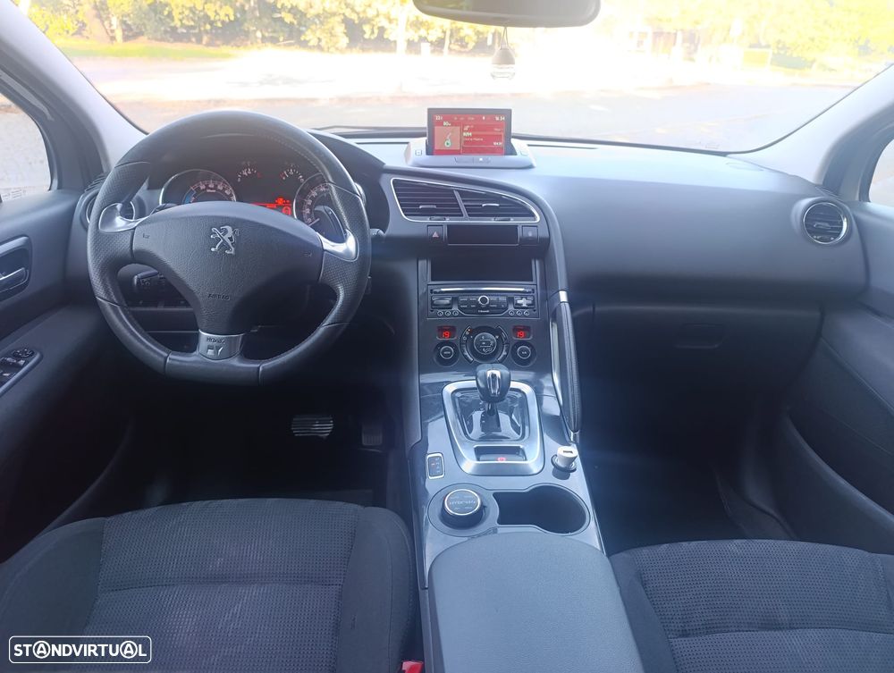 Peugeot 3008 2.0 HDi Hybrid4 - 7