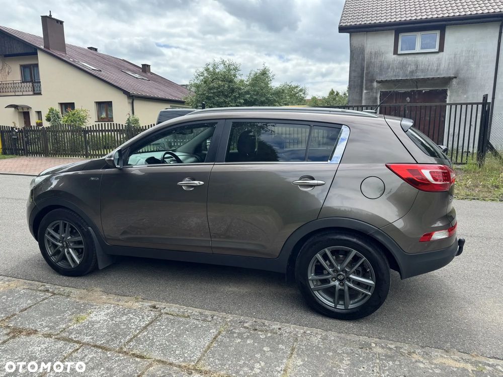Kia Sportage 2.0 CRDI 4WD Automatik Dream-Team Edition - 9