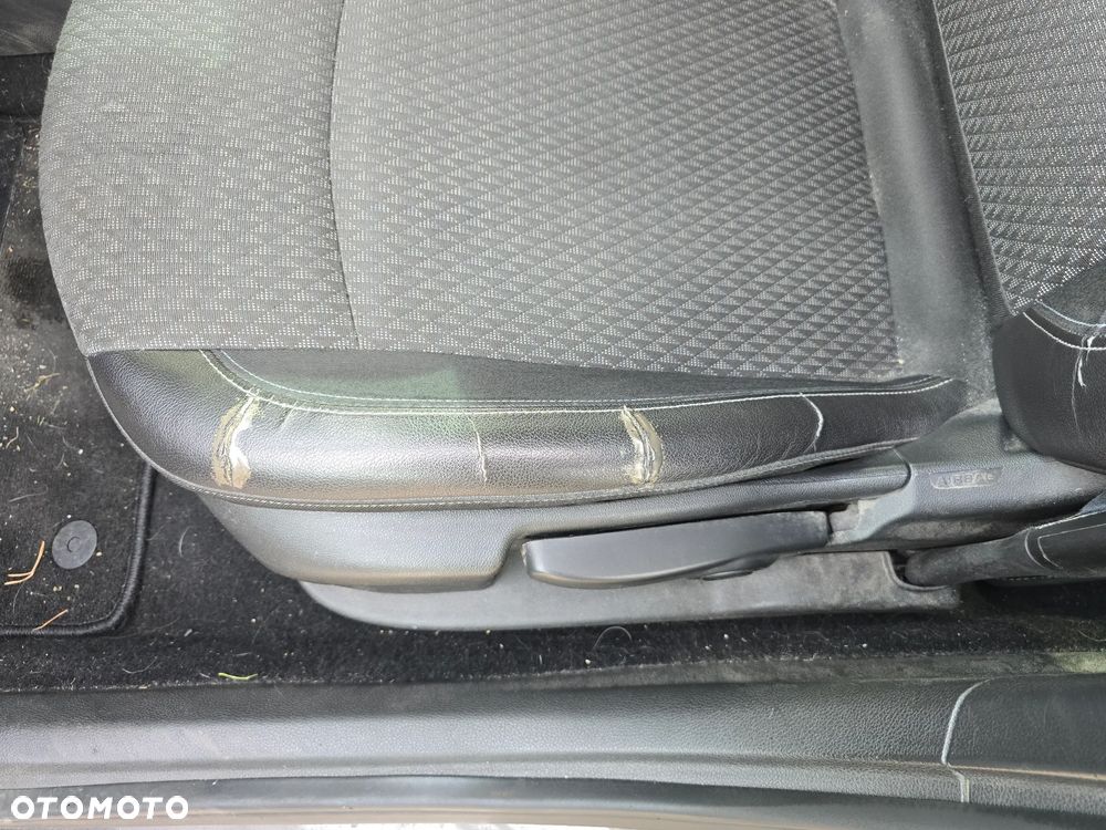 Opel Astra 1.4 T Elite - 17