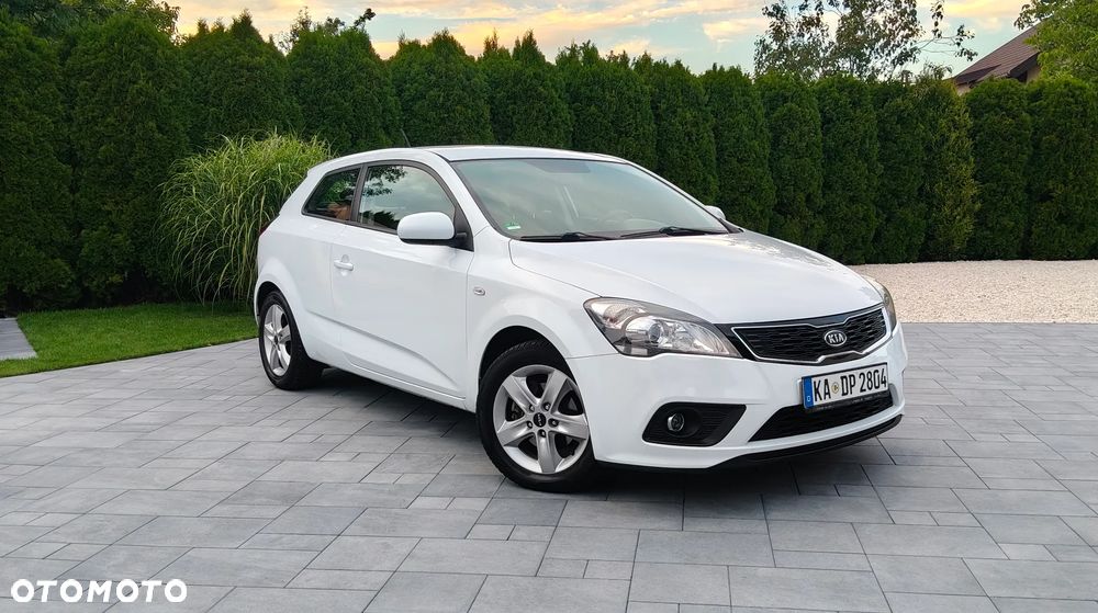 Kia ProCeed 1.4 CVVT Dream-Team Edition - 22