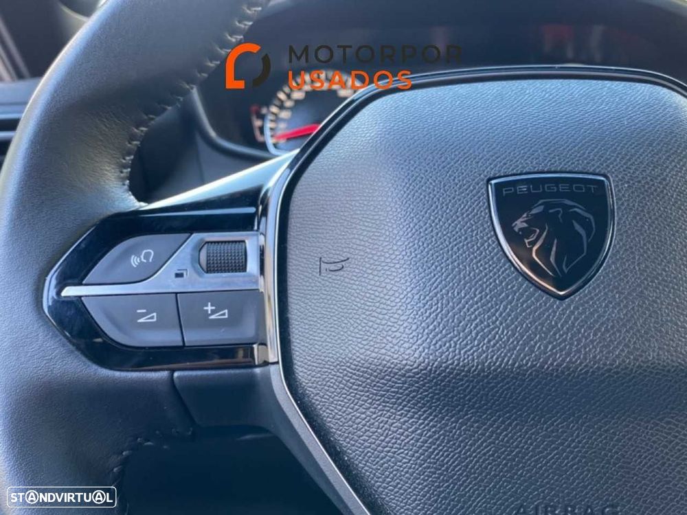Peugeot 2008 1.2 Style — fotografia 11