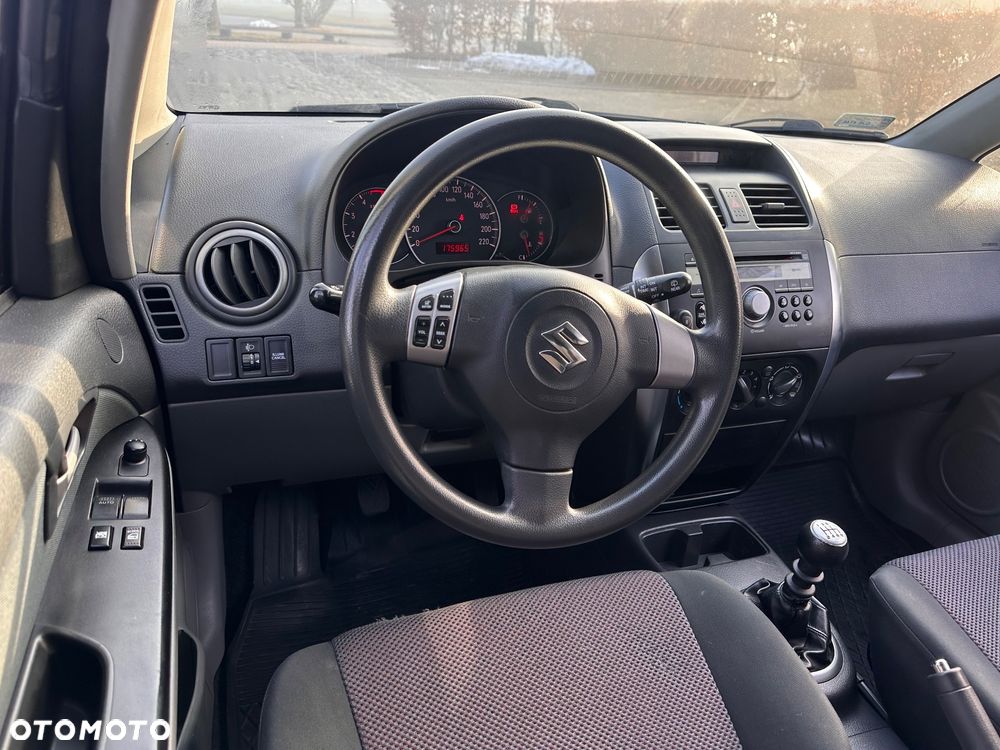 Suzuki SX4 - 7
