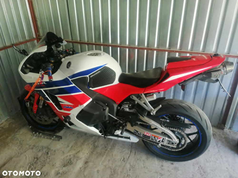 Honda CBR - 4