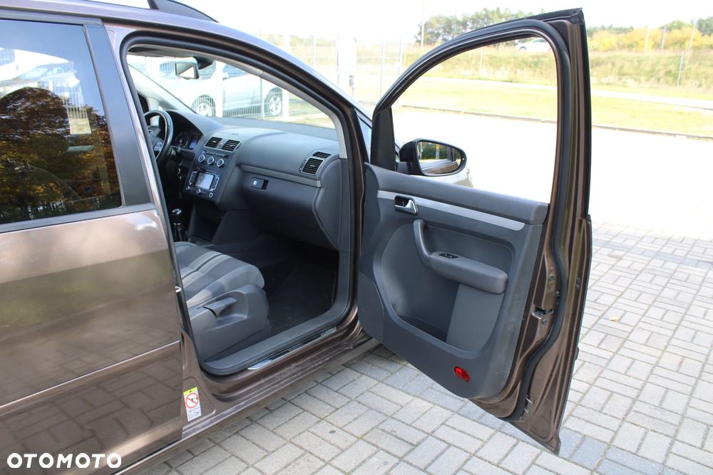 Volkswagen Touran 1.6 TDI DPF MATCH - 25