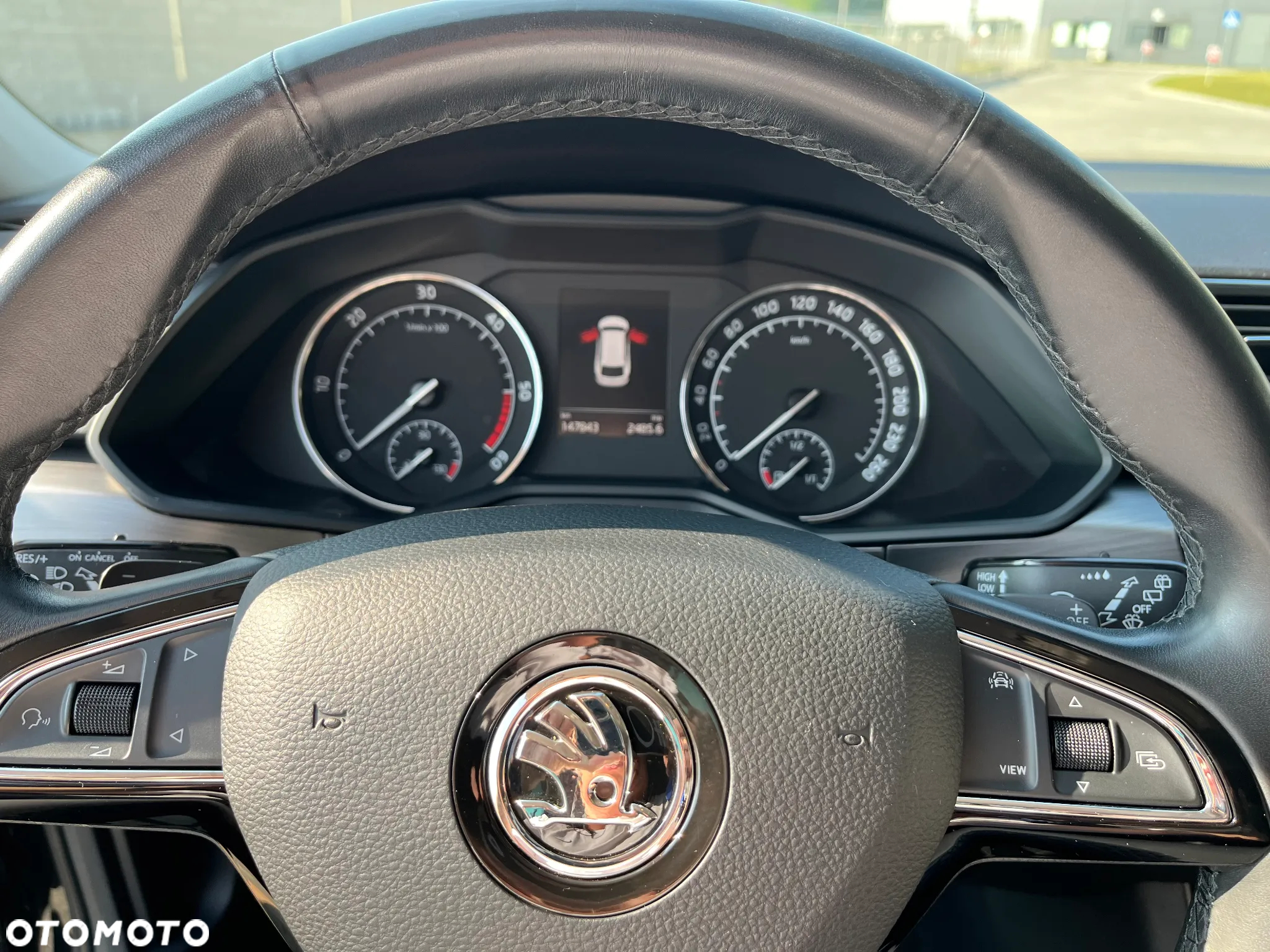 Skoda Superb 2.0 TDI Style DSG - 10