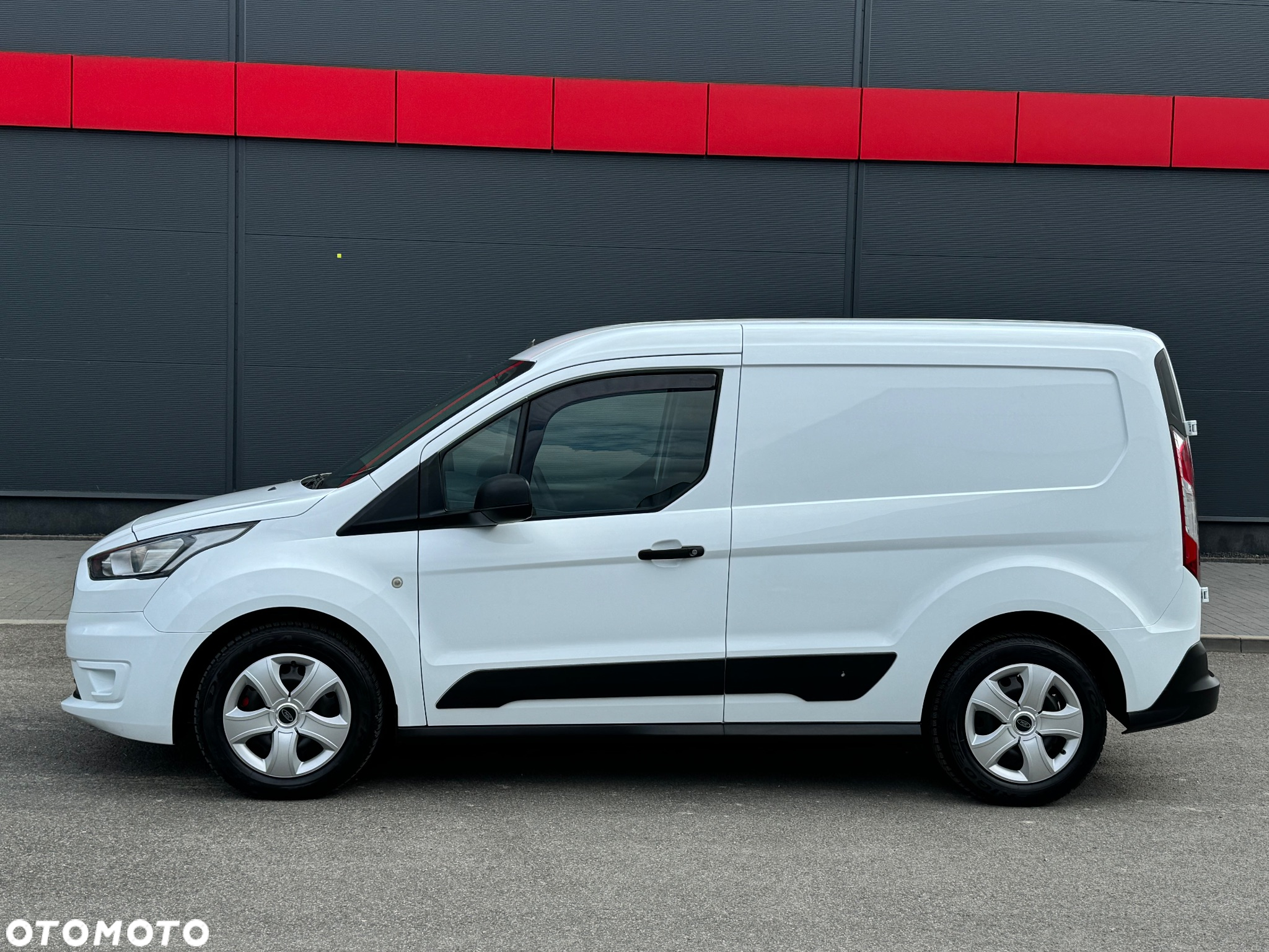 Ford Transit Connect - 10