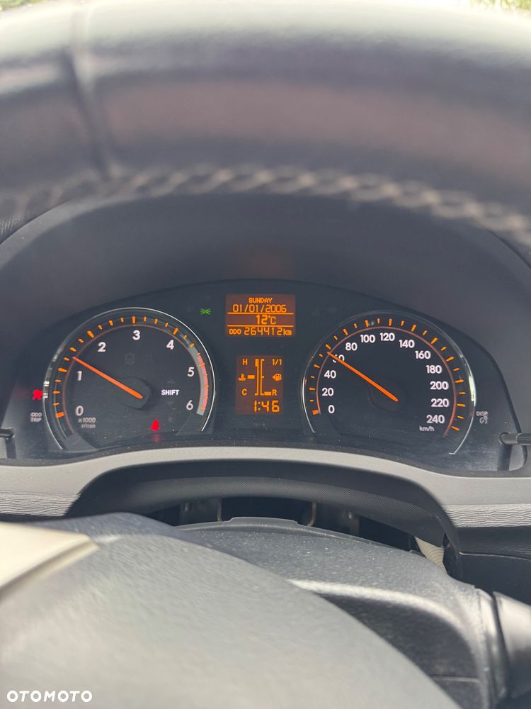 Toyota Avensis 2.0 D-4D - 13