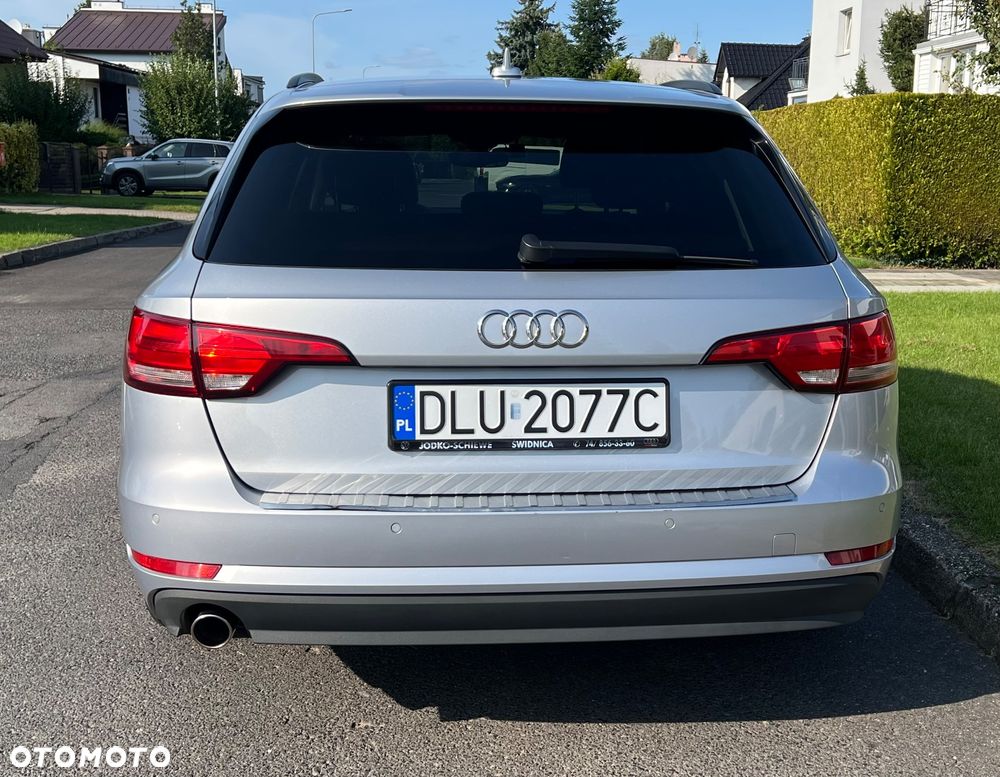 Audi A4 Avant 2.0 TDI S tronic - 5