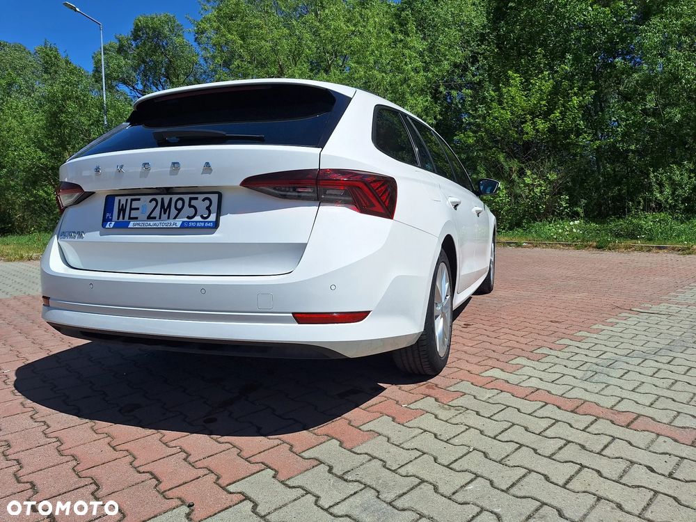 Skoda Octavia 2.0 TDI SCR Style DSG - 5