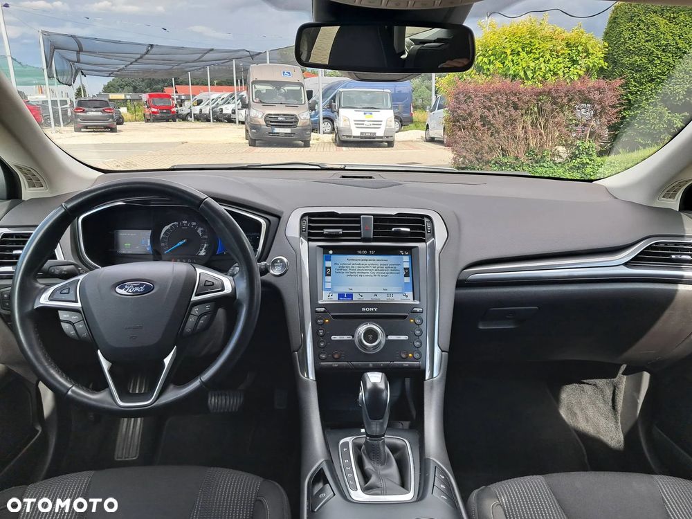 Ford Mondeo 2.0 Hybrid Titanium - 25