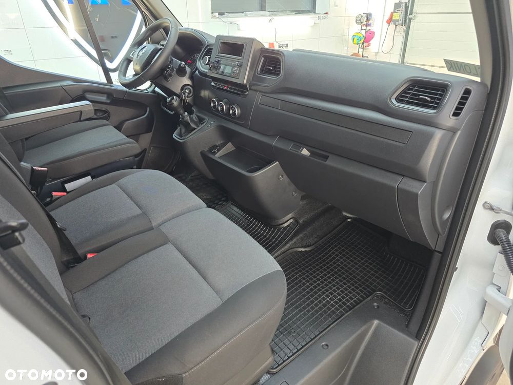 Renault MASTER IGLOOCAR -30*C +25*C ZANOTTI Z350 ŁADOWNOŚĆ 720Kg WZMOCNIONE TYLNE ZWIESZENIE 69 TYŚ Km SERWIS DO OSTATNIEGO Km ASO RENO NA GWARANCJI  BOGATA OPCJA WYPOSAŻENIA FOTEL KIEROWCY PNEŁMATYCZNY TEMPOMAT KLIMA HALOGENY KAMERA COFANIA SALON PL STAN NOWY NOWY NOWY - 18