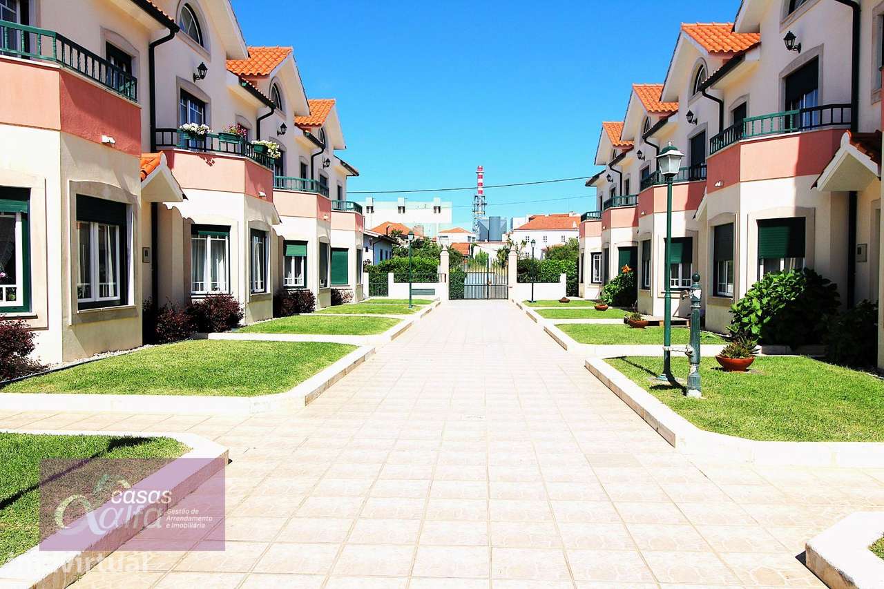 Moradia V3 em Condominio fechado Marinha Grande - Grande imagem: 2/24