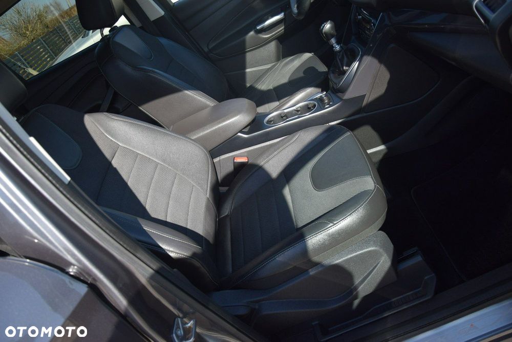 Ford Kuga 2.0 TDCi 4WD Titanium - 21