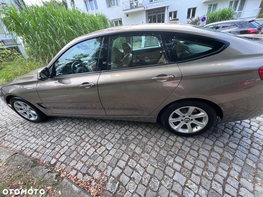 BMW Seria 3 320d xDrive - 3