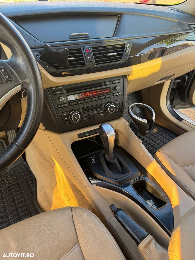 BMW X1 sDrive20d Aut. - 7