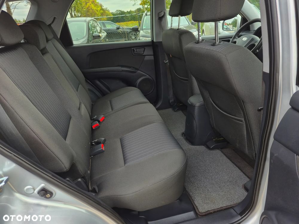 Kia Sportage 2.0 CRDI 4WD LX - 23