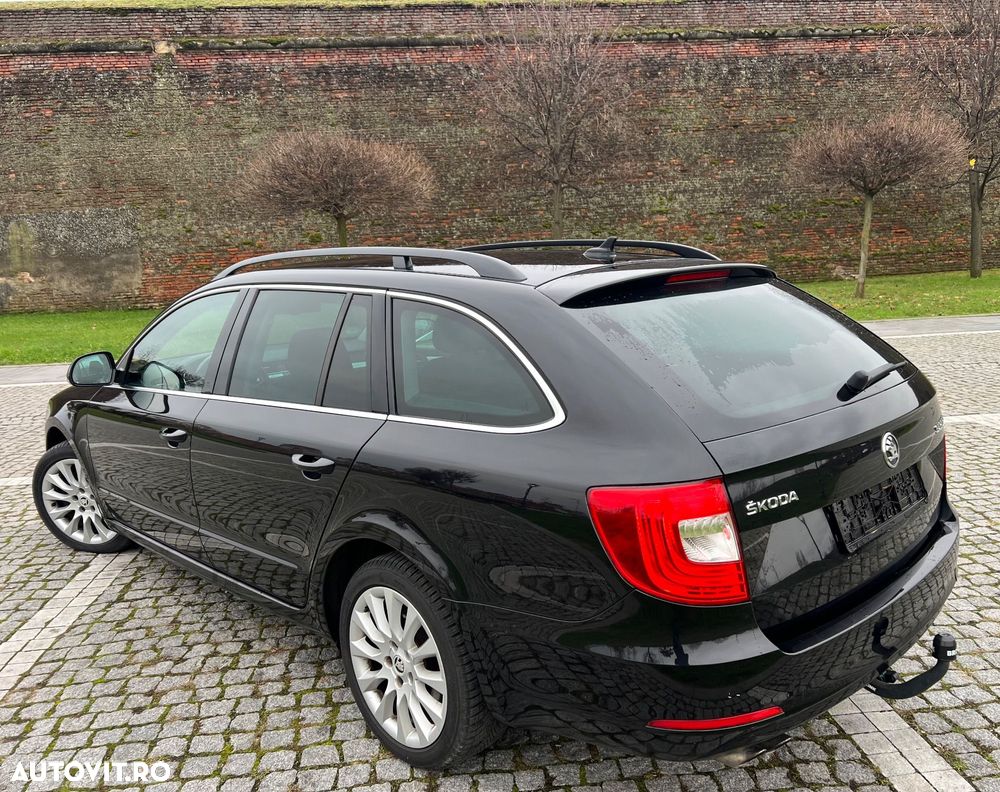 Skoda Superb 2.0 TDI DSG Comfort - 4