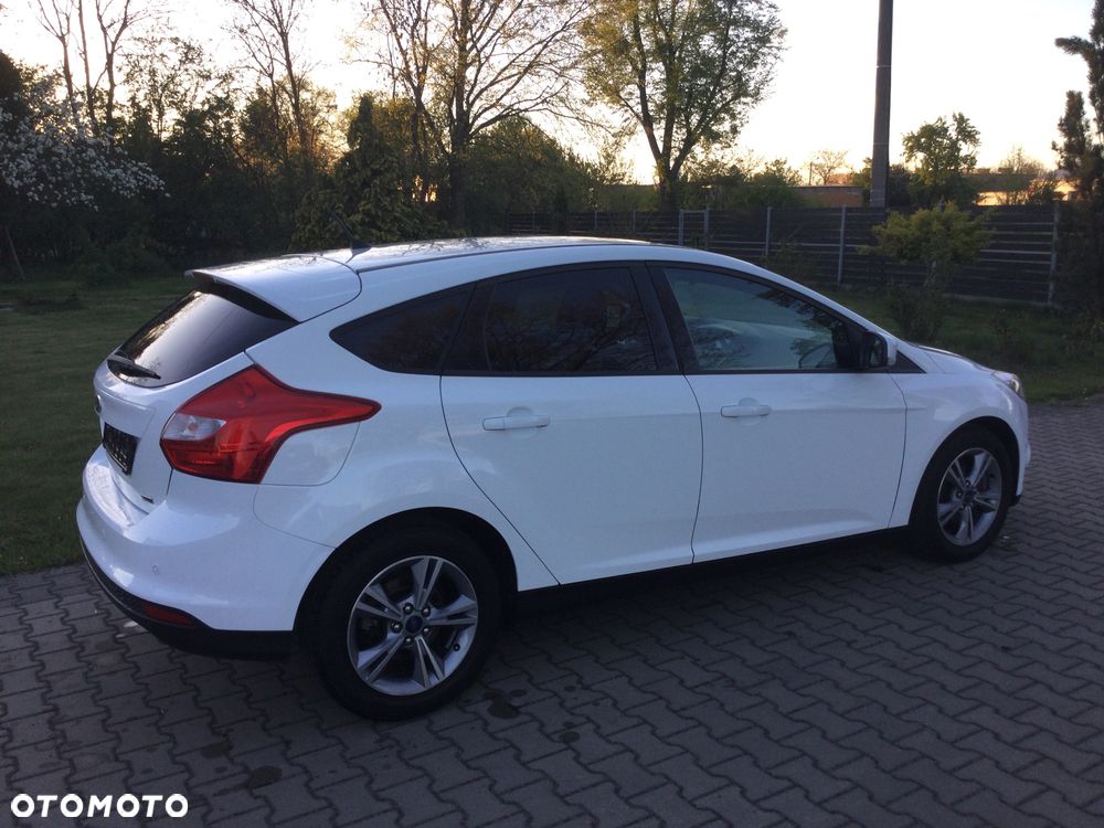 Ford Focus 1.0 EcoBoost STart-Stopp-System TITANIUM - 11