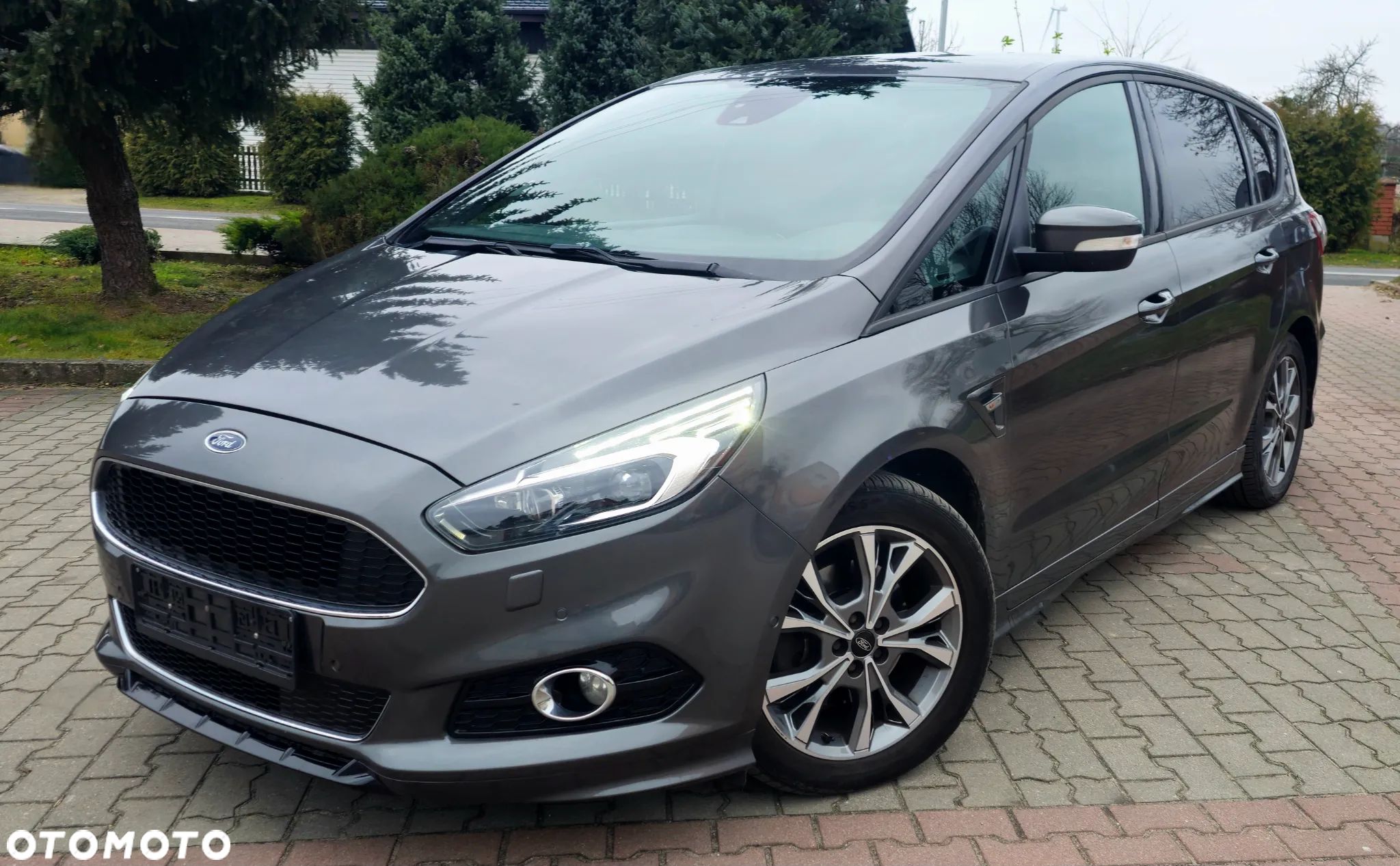 Ford S-Max - 1
