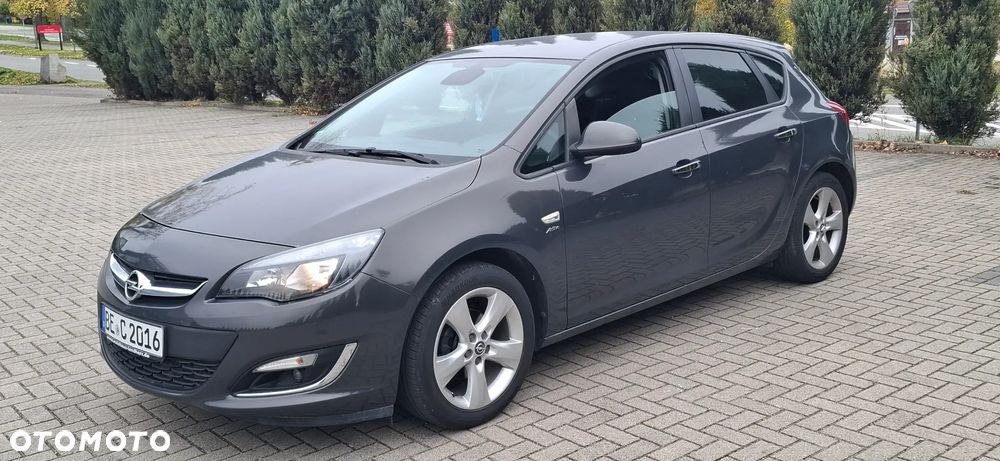 Opel Astra 1.4 Turbo Design Edition - 8
