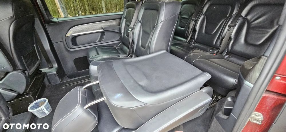 Mercedes-Benz Klasa V - 23