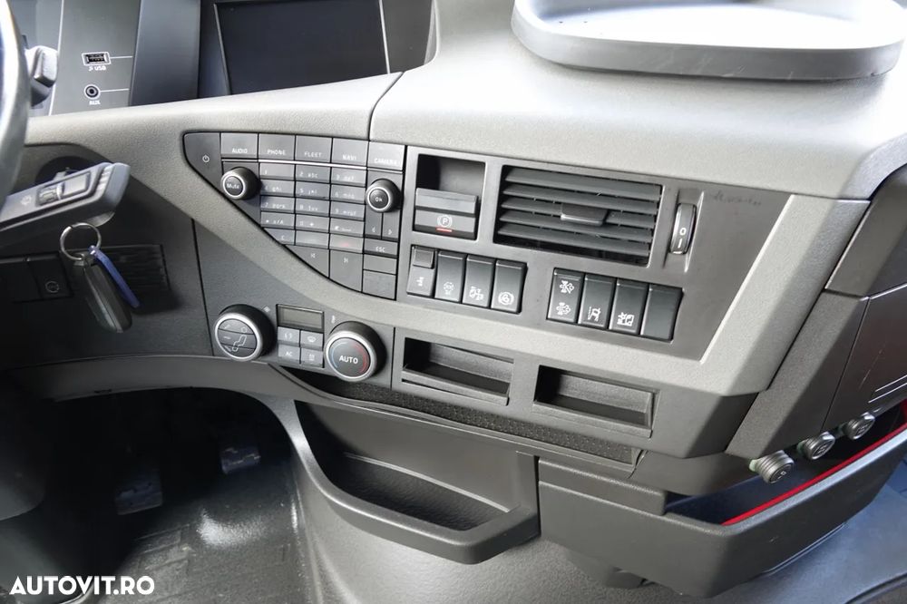 Volvo FH 460 / CABINĂ JOSĂ / 2018 / I-SHIFT / - 28