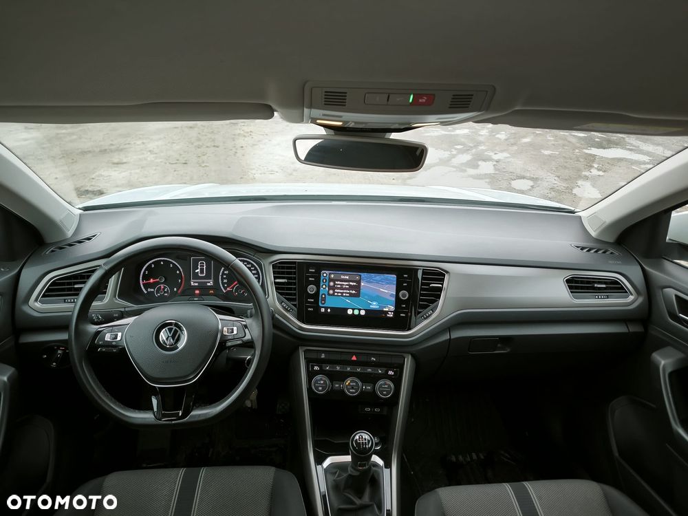 Volkswagen T-Roc - 10