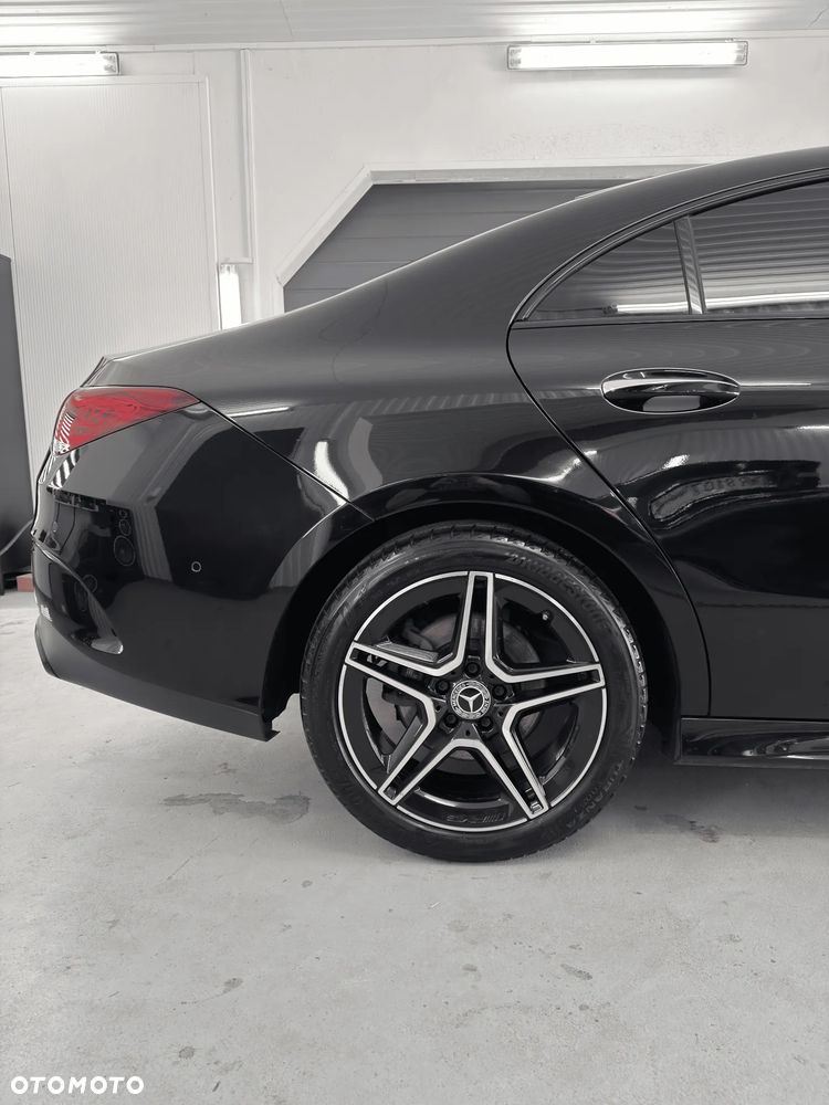 Mercedes-Benz CLA 200 4-Matic AMG Line 8G-DCT - 3
