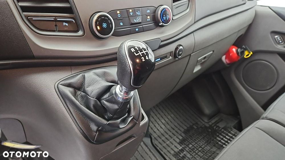 Ford Transit Custom - 19