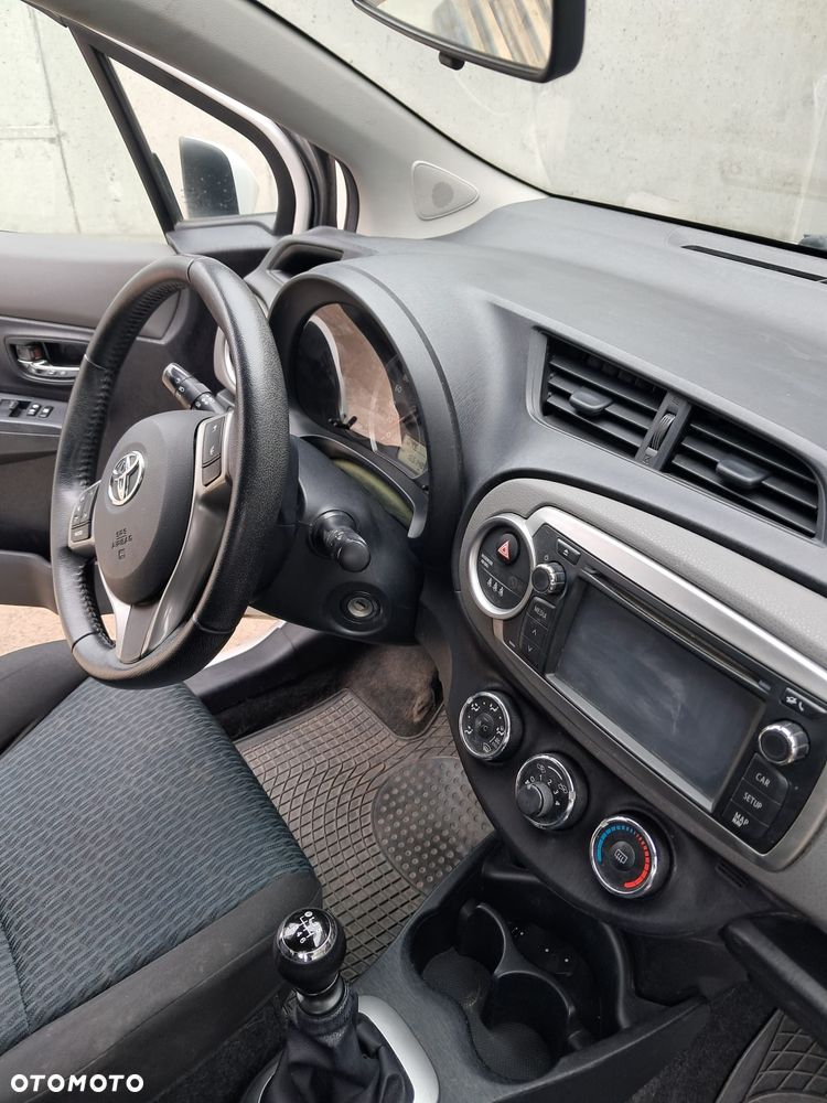 Toyota Yaris - 7
