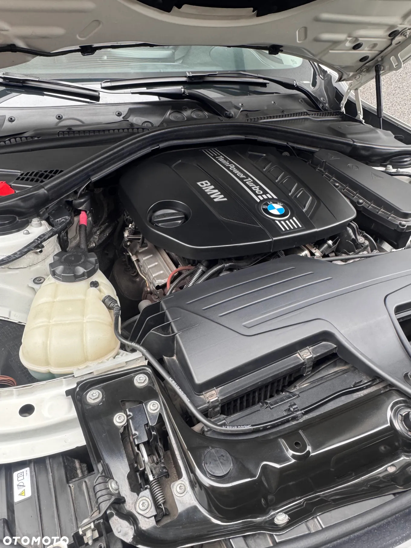 BMW Seria 3 318d Sport Line - 3