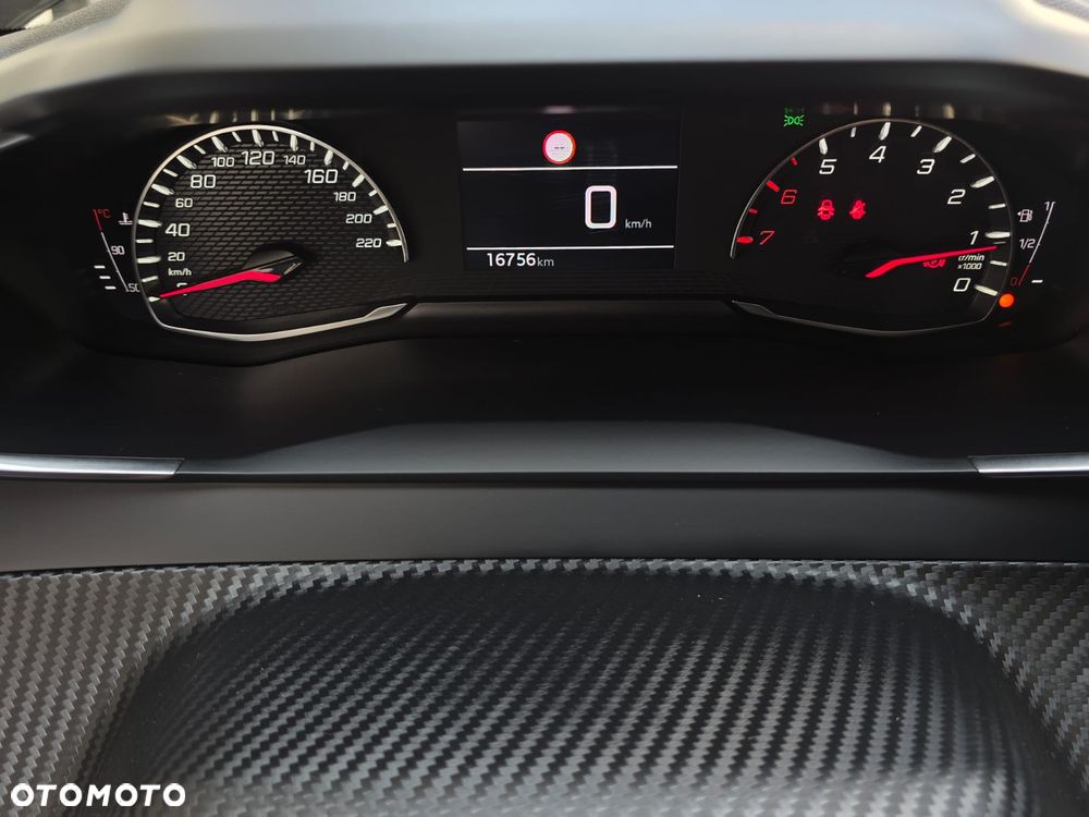 Peugeot 208 - 6