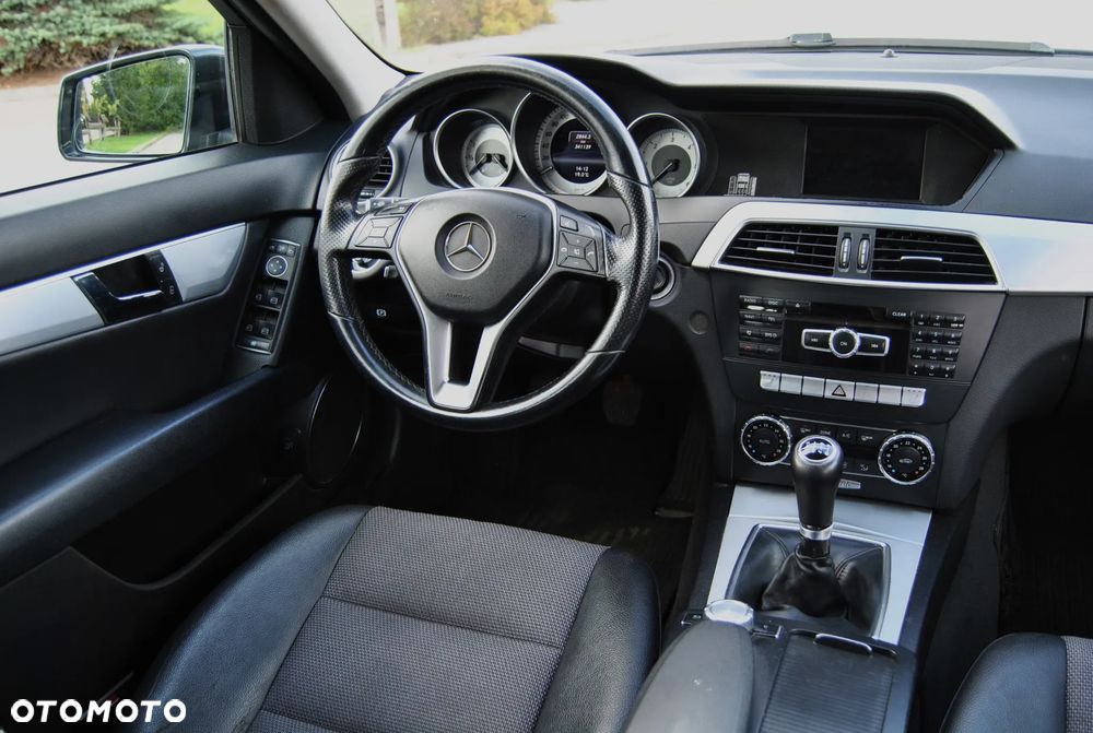 Mercedes-Benz Klasa C 180 CDI Avantgarde Edition - 11