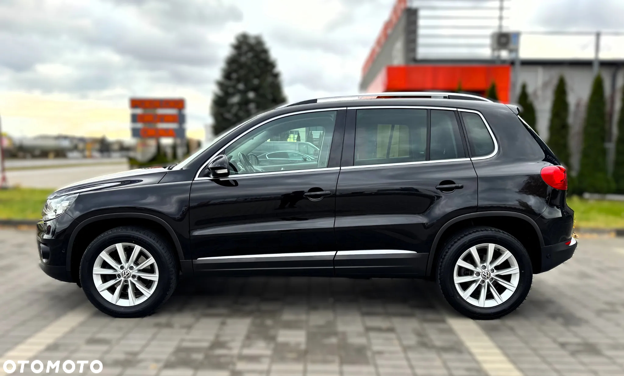 Volkswagen Tiguan 2.0 TSI 4Mot Sport&Style DSG - 10