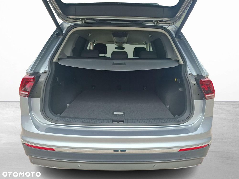 Volkswagen Tiguan Allspace 2.0 TSI 4Mot Elegance DSG - 20