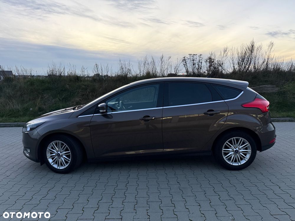 Ford Focus - 10