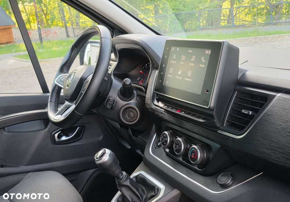 Renault Trafic - 26