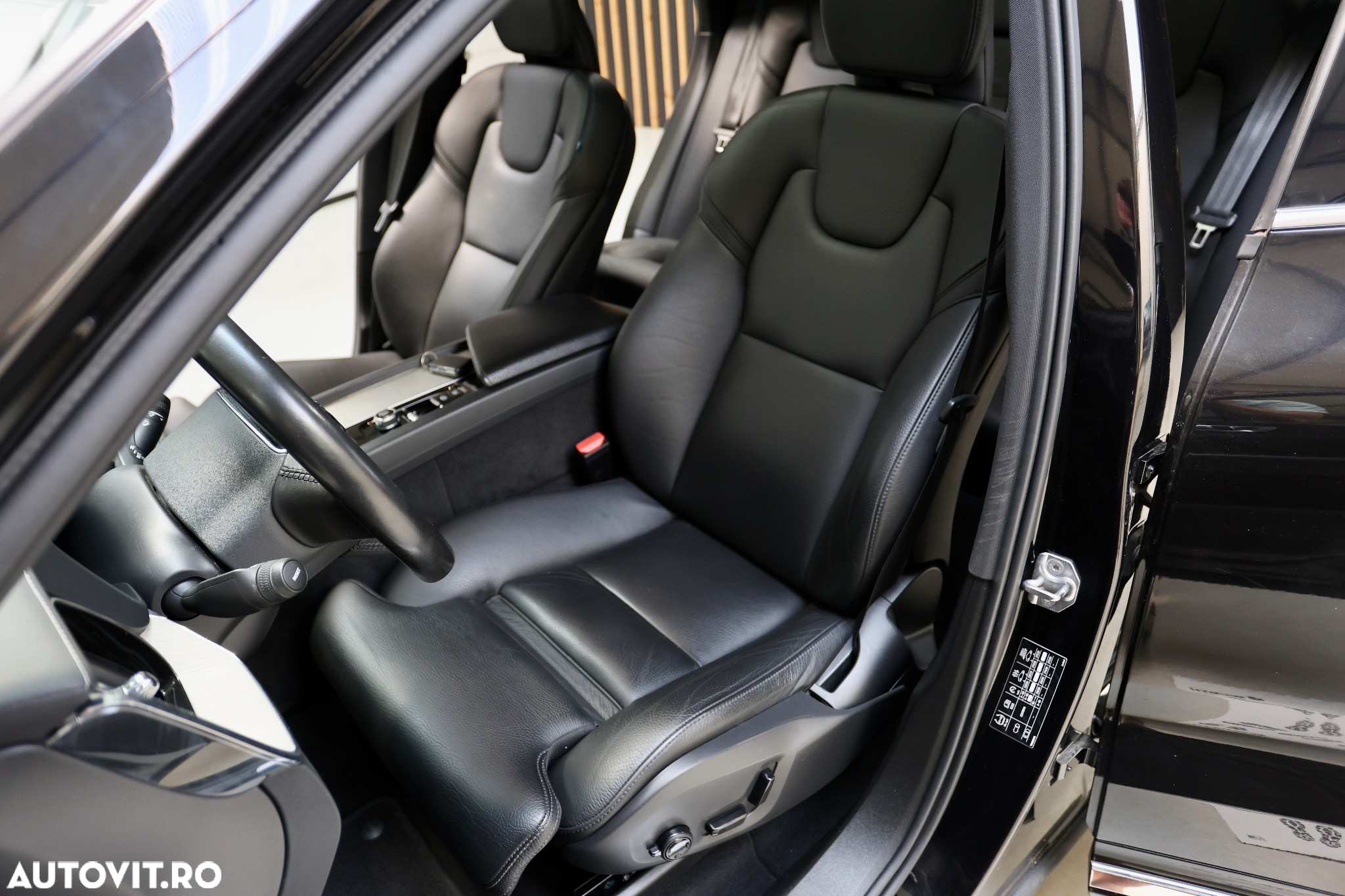 Volvo XC 60 Recharge T6 Twin Engine eAWD Inscription Expression - 20
