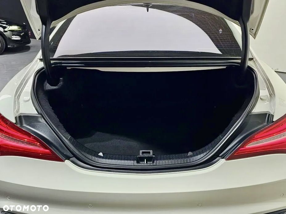 Mercedes-Benz CLA - 15