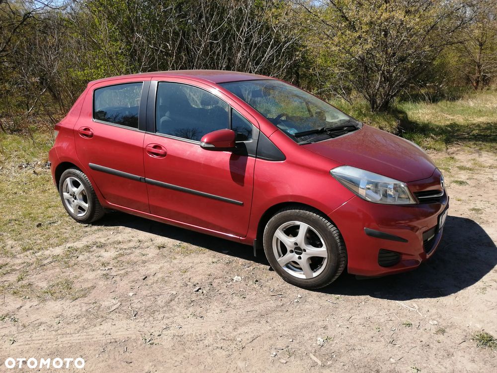 Toyota Yaris 1.33 Premium - 2