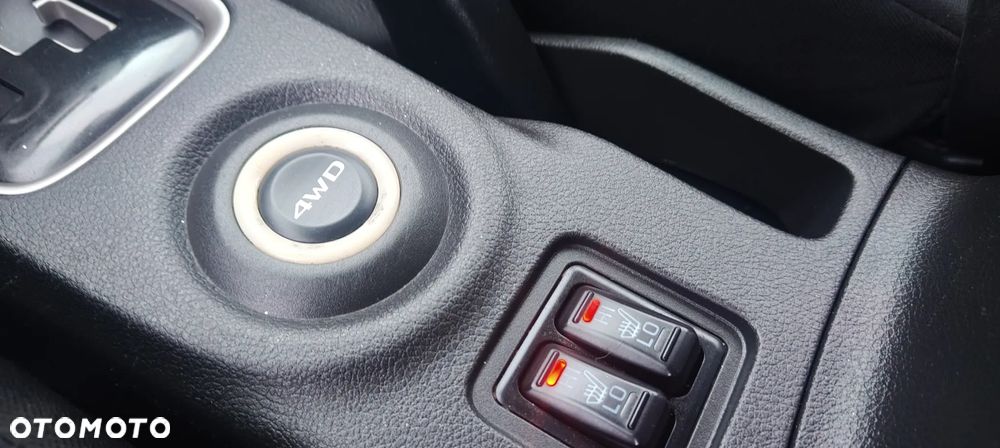 Mitsubishi Outlander 2.0 Intense 4WD CVT - 25