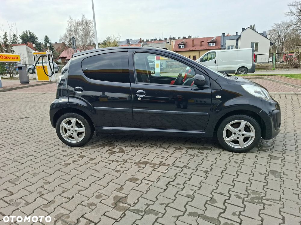 Toyota Aygo x-cite - 10