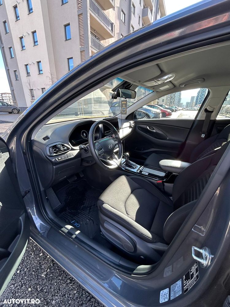 Hyundai i30 1.5 T-GDI 140CP 7DCT MHEV Highway - 11